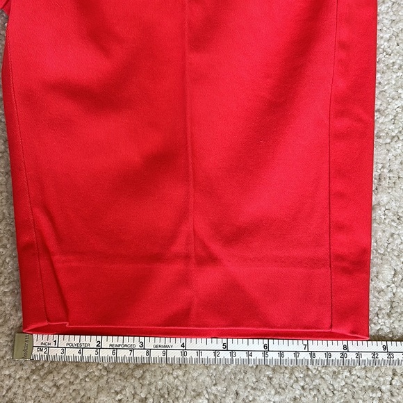 NWT Dockers Ideal Bermuda Woman’s Shorts Size 6 - Picture 12 of 15